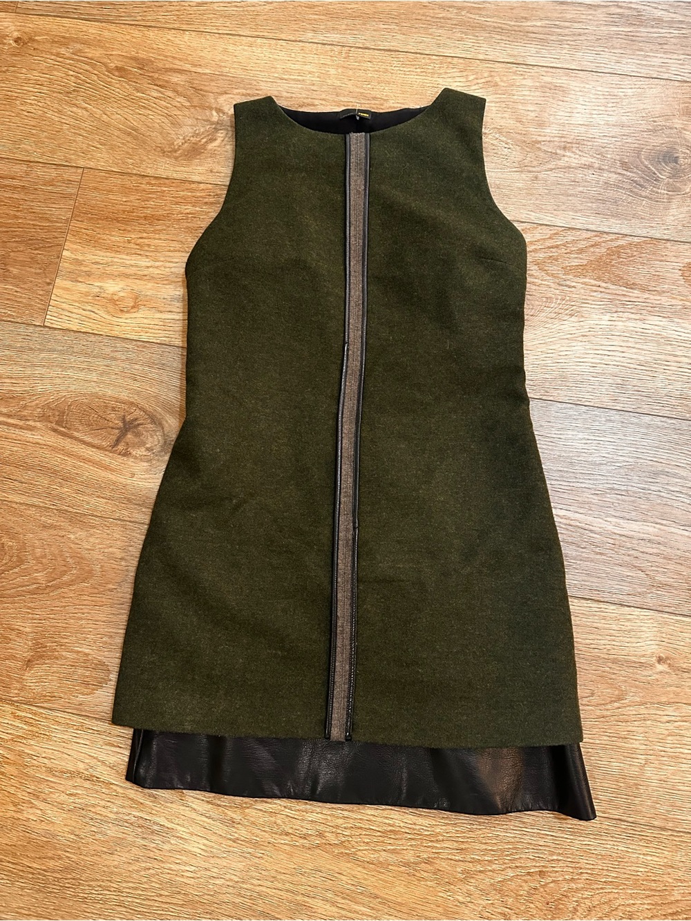 Fendi Green Wool and Leather Mini Dress Size IT 42 US 6 Made In Italy
